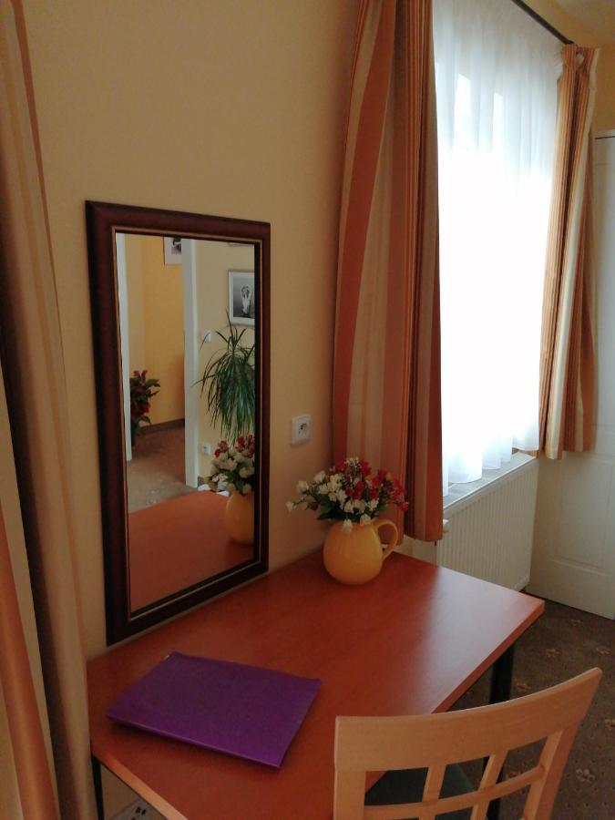 Apartmany Cesky Dvur Mariánské Lázně Extérieur photo