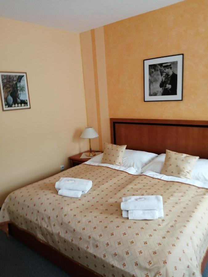 Apartmany Cesky Dvur Mariánské Lázně Extérieur photo