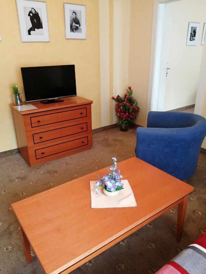Apartmany Cesky Dvur Mariánské Lázně Extérieur photo